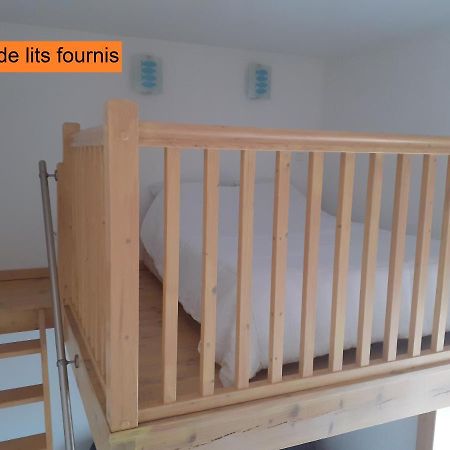 Appartement Rez De Chaussee Avec Terrasse Et Jardin Tence Exterior foto