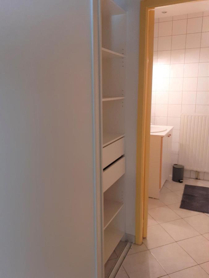 Appartement Rez De Chaussee Avec Terrasse Et Jardin Tence Exterior foto